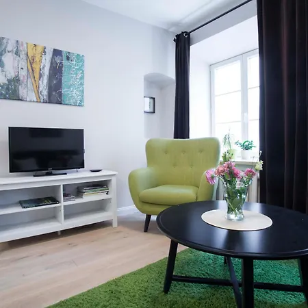 Baron Lux Old Town Apartment דירה